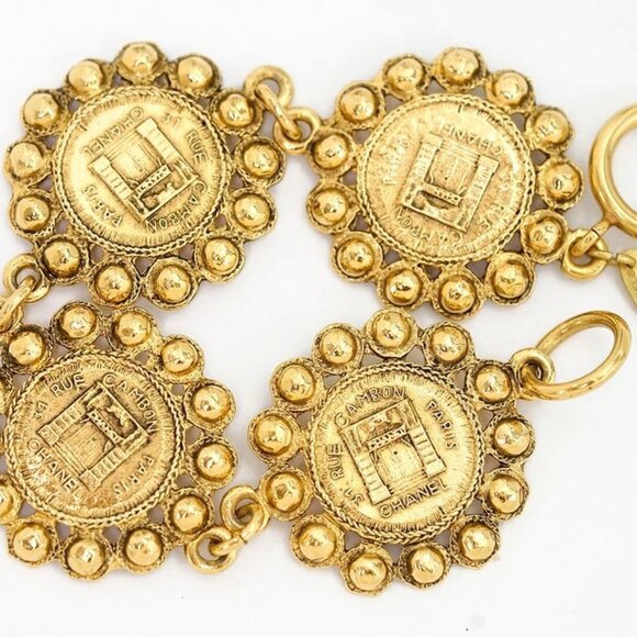 CHANEL Logos 31 Rue Cambon PARIS Coin Bracelet 7.5" Gold Tone Auth w/Box k1139 - Picture 2 of 16